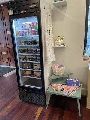 Charm City Cakes by null