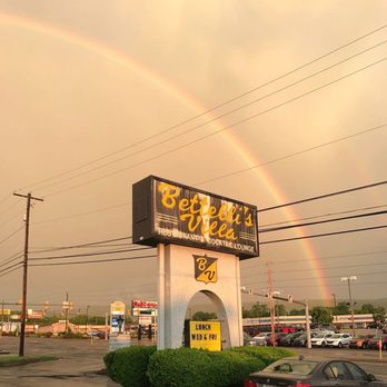 Bettelli's Villa - a rainbow in the sky - Pizza Near Me - Wilkes Barre, Pennsylvania Bettelli's Villa - a rainbow in the sky - Pizza Near Me - Wilkes Barre, Pennsylvania