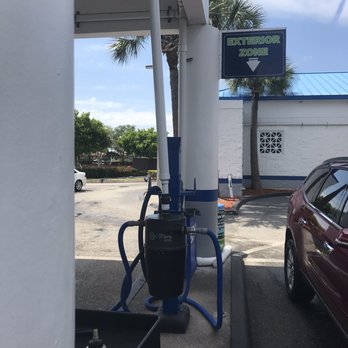 Clean Wave Car Wash - Car Wash Near Me - Royal Palm Beach, Florida