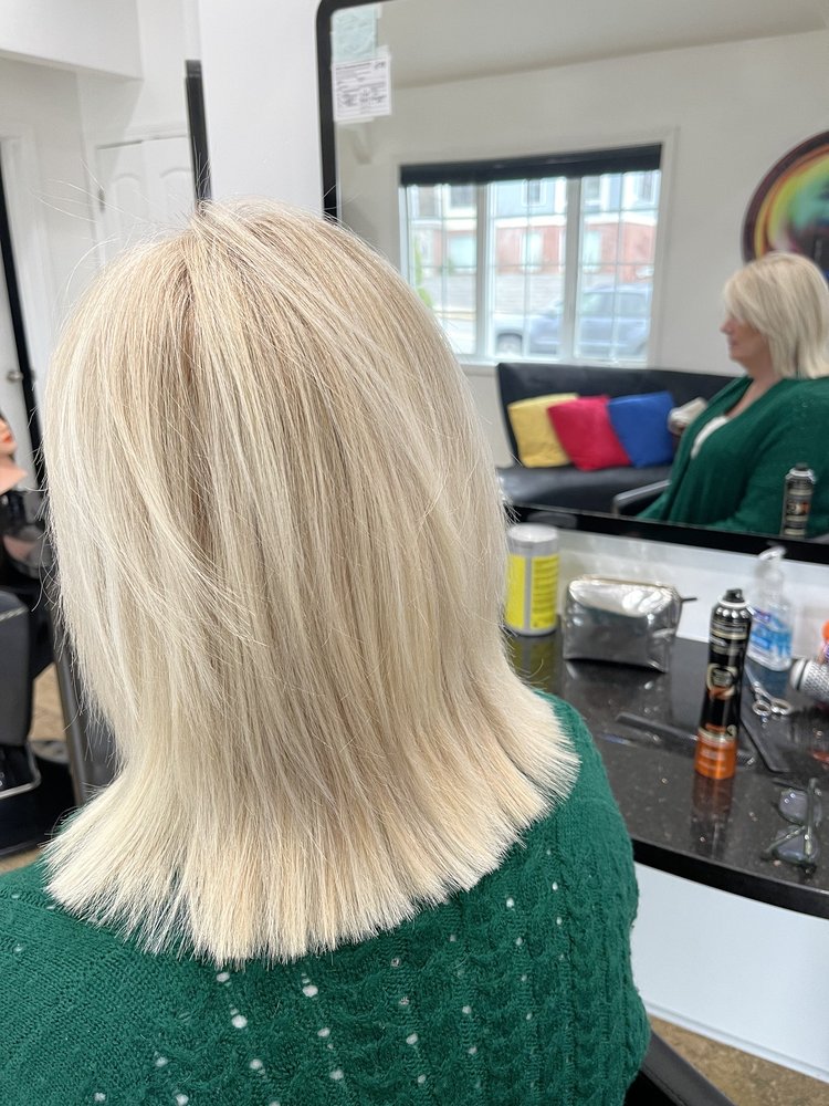 ESCAPE HAIR AND BEAUTY SALON 38 Spring St, West Roxbury