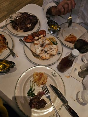 Manny's Steakhouse by null