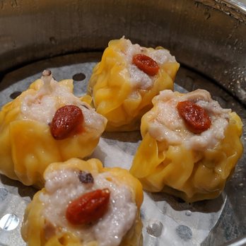 Tim Ho Wan - Pork dumpling with shrimp - Dim Sum Near Me - Irvine, California