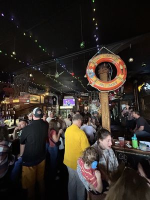 Cat's Eye Pub by null