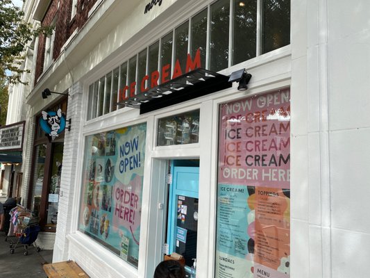 Molly Moon's Homemade Ice Cream Columbia City by null