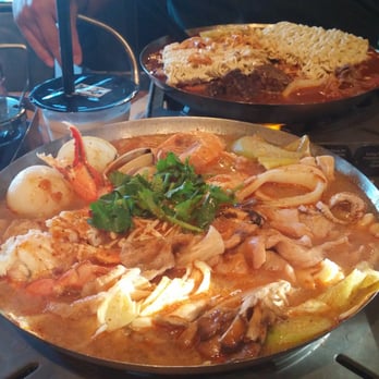 Boiling Point - Thai flavor - Taiwanese Near Me - Edmonds, Washington