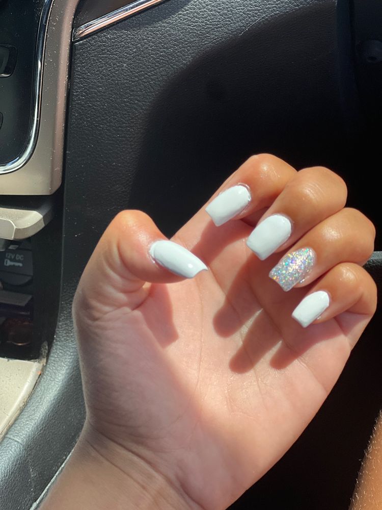 Angel Tips Nail Spa Logo