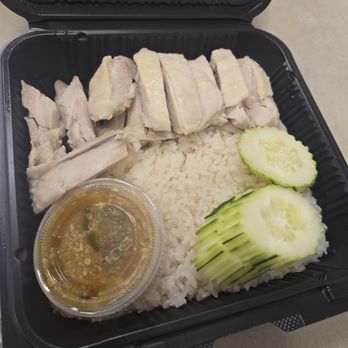 Cluckin' Good - Thai Near Me - Sacramento, California