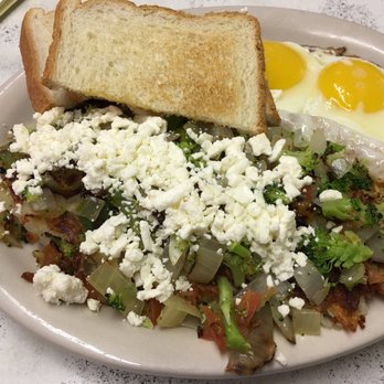 Fleetwood Diner - The hippie hash - Salad Near Me - Ann Arbor, Michigan
