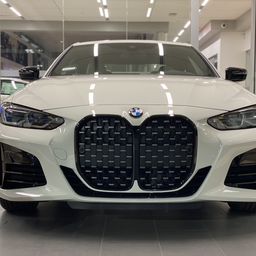 Onyx Auto Collection - M440ix - Car Brokers Near Me - Glendale, California