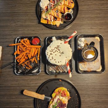 The Place 2 Be - Hot chocolate, sweet potato fries, waffles, avocado toast - Breakfast & Brunch Near Me - Hartford, Connecticut The Place 2 Be - Hot chocolate, sweet potato fries, waffles, avocado toast - Breakfast & Brunch Near Me - Hartford, Connecticut