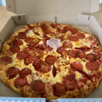 Arizona Pizza - Large Pepperoni Pizza - Pizza Near Me - Peoria, Arizona Arizona Pizza - Large Pepperoni Pizza - Pizza Near Me - Peoria, Arizona