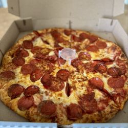 Arizona Pizza - Large Pepperoni Pizza