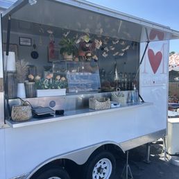 Coffee cart so cute ! Coffee cart so cute !