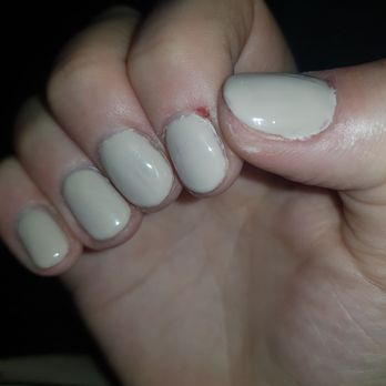 Mai Linh Nails - One of the wounds - Nail Salons Near Me - Berlin, BE