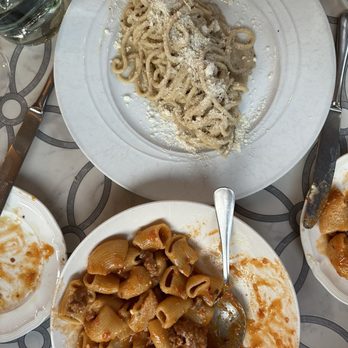 Fiorella - Cacio de Pepe and rigatoni with Italian sausage - Pasta Shops Near Me - Philadelphia, Pennsylvania Fiorella - Cacio de Pepe and rigatoni with Italian sausage - Pasta Shops Near Me - Philadelphia, Pennsylvania
