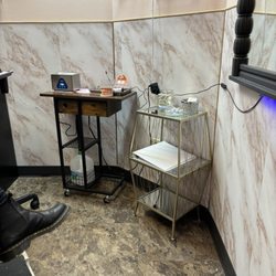 Poppy's Parlour - Lil set up