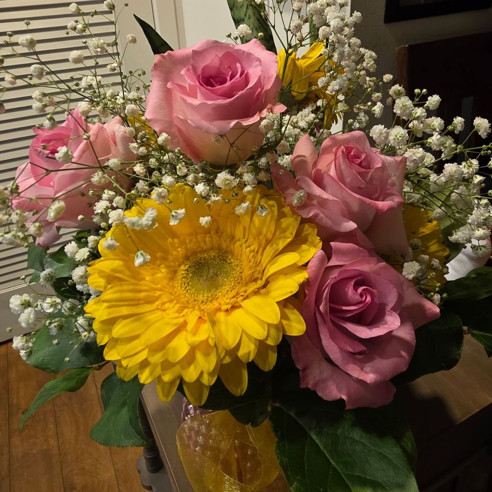 OC Flowers and Events - Mother's Day Bouquet - Florists Near Me - Irvine, California OC Flowers and Events - Mother's Day Bouquet - Florists Near Me - Irvine, California