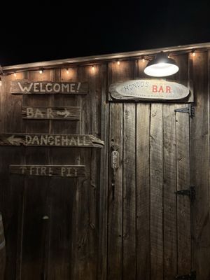 Luckenbach by null