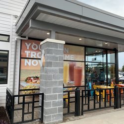 Tropical Smoothie Cafe - Outside