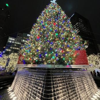 Campus Martius Park - Christmas Tree at Christmas - Parks Near Me - Detroit, Michigan Campus Martius Park - Christmas Tree at Christmas - Parks Near Me - Detroit, Michigan