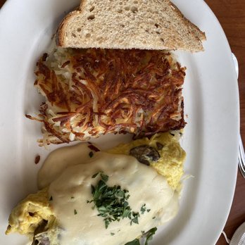 Blue's Egg + Bakery - Breakfast & Brunch Near Me - Milwaukee, Wisconsin