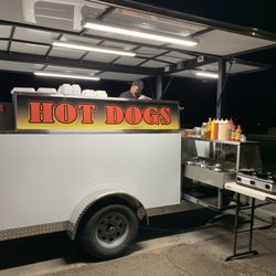 Hot dogs y tacos Los de Sonora - Authentic Sonoran Hot Dogs
