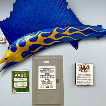 Fresh Catch - Closed on Mondays - Hawaiian Near Me - Honolulu, Hawaii
