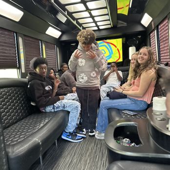 Cali Party Bus - Party Bus Rentals Near Me - Oakland, California Cali Party Bus - Party Bus Rentals Near Me - Oakland, California