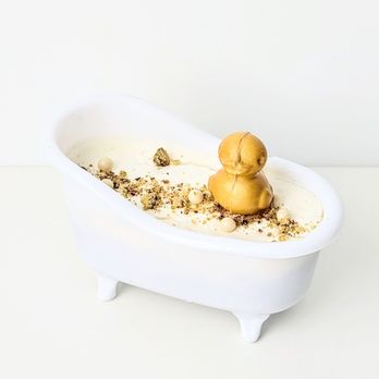 Daan Go Cake Lab - The Lucky Duck - Desserts Near Me - Richmond Hill, Ontario Daan Go Cake Lab - The Lucky Duck - Desserts Near Me - Richmond Hill, Ontario