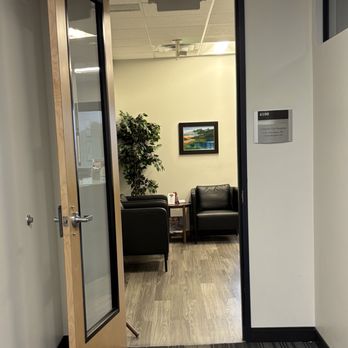 Colorado Eye Surgeons - Entrance to Office - Ophthalmologists Near Me - Denver, Colorado Colorado Eye Surgeons - Entrance to Office - Ophthalmologists Near Me - Denver, Colorado