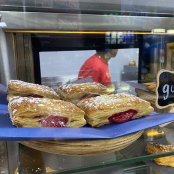 Shell - Guava pastries - Gas Stations Near Me - Oakland Park, Florida