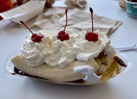 Island Creamery by null