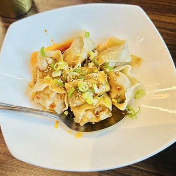 Shake Shake Fresh Noodle - Wontons - Noodles Near Me - San Luis Obispo, California