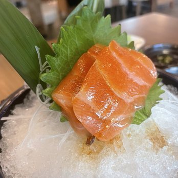 Kichi Bar Japanese Restaurant - Salmon sashimi (one piece already taken) - Japanese Near Me - Carrollton, Texas Kichi Bar Japanese Restaurant - Salmon sashimi (one piece already taken) - Japanese Near Me - Carrollton, Texas
