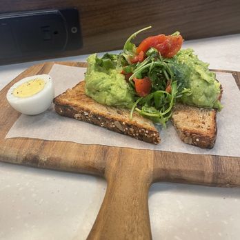 Courtyard by Marriott Paso Robles - Avocado Toast - Hotels Near Me - Paso Robles, California Courtyard by Marriott Paso Robles - Avocado Toast - Hotels Near Me - Paso Robles, California