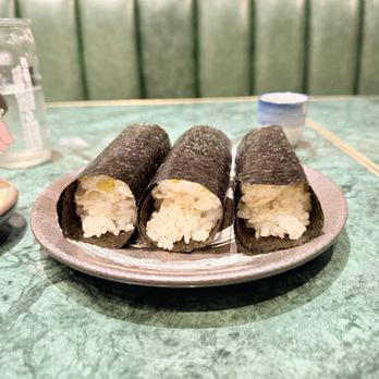 Nori Bar - Waikiki - Blue crab hand rolls. Ordered three. - Sushi Bars Near Me - Honolulu, Hawaii Nori Bar - Waikiki - Blue crab hand rolls. Ordered three. - Sushi Bars Near Me - Honolulu, Hawaii