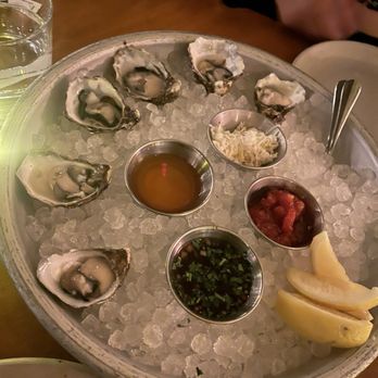 DAMA - Oysters - Latin American Near Me - Los Angeles, California