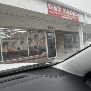 Wallys Barbershop - Barbers Near Me - Gladstone, Missouri Wallys Barbershop - Barbers Near Me - Gladstone, Missouri