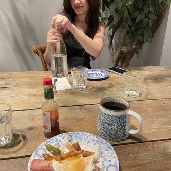 maman - Community table - Cafes Near Me - New York, New York maman - Community table - Cafes Near Me - New York, New York
