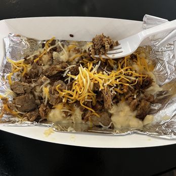 Four Finger Distillery - brisket mac and cheese - Distilleries Near Me - Lebanon, Indiana Four Finger Distillery - brisket mac and cheese - Distilleries Near Me - Lebanon, Indiana