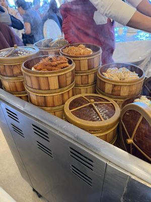 Tong Por Resto-Reception by null