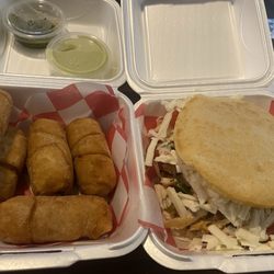 Del maiz bistro - Tequenos - Cheese sticks (5) & arepa
