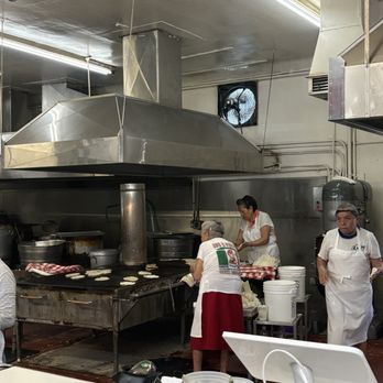 Los Cinco Puntos - The heart of the whole experience. Watching abuelitas hand-press fresh tortillas told me everything I needed to know about this place. - Mexican Near Me - Los Angeles, California Los Cinco Puntos - The heart of the whole experience. Watching abuelitas hand-press fresh tortillas told me everything I needed to know about this place. - Mexican Near Me - Los Angeles, California