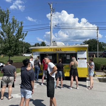 LB & S Snow Balls - Group! - Shaved Ice Near Me