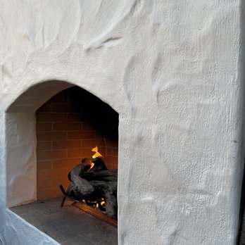 La Puerta - Cozy outdoor space - Mexican Near Me - San Diego, California La Puerta - Cozy outdoor space - Mexican Near Me - San Diego, California