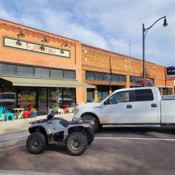E Street Deli - Front of E Street Deli
