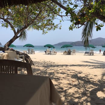 La Perla - The view from our table. - Seafood Near Me - Zihuatanejo, GRO La Perla - The view from our table. - Seafood Near Me - Zihuatanejo, GRO