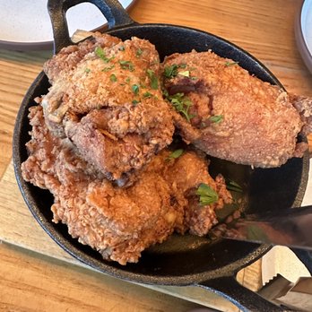Yardbird Table & Bar - Lewellyn 's Fine Fried Chicken - Southern Near Me - Miami Beach, Florida