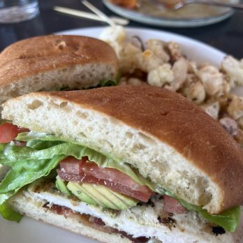 Gaspar's Restaurant - California chicken sandwich - Spanish Near Me - Temecula, California