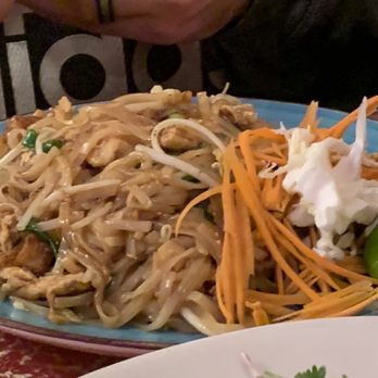 Thai Hut Garden - Chicken Pad Thai - Thai Near Me - Navarre, Florida